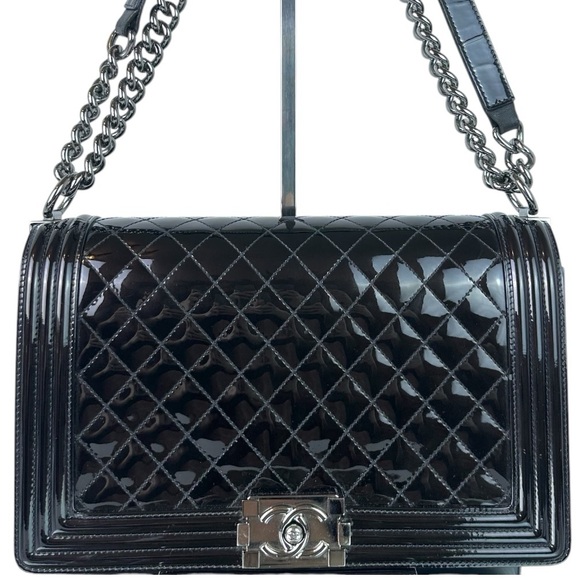 CHANEL BOY Chain Patent Quilted Shoulder Bag with Patent Wallet - Picture 1 of 11
